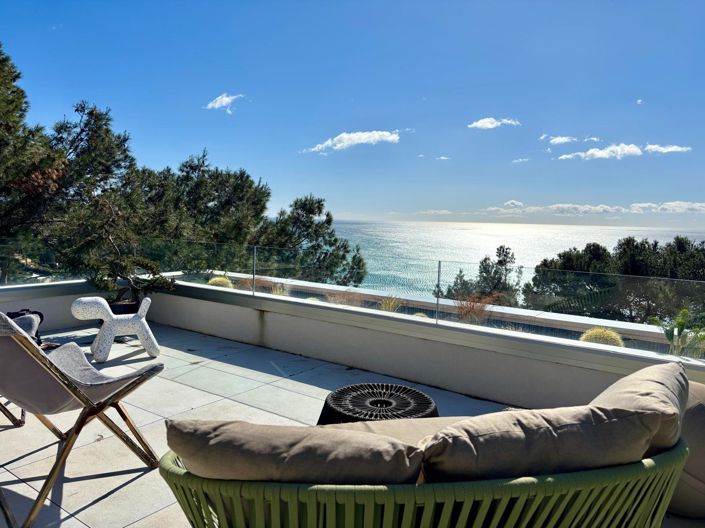 Image No.9-5 Bed House for sale