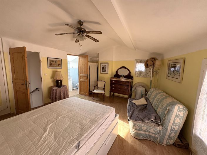 Image No.6-2 Bed House for sale