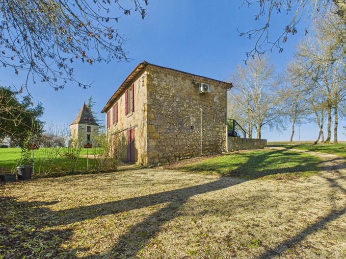 Image No.3-11 Bed House for sale