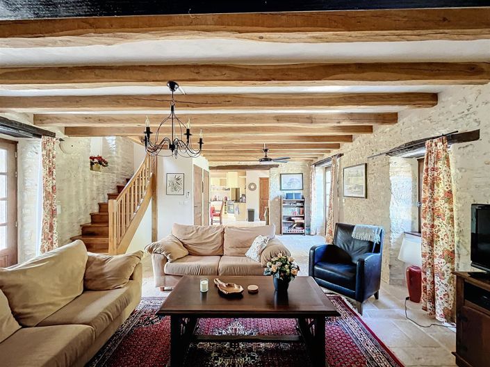 Image No.14-8 Bed House for sale