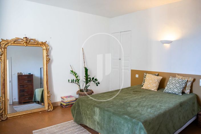 Image No.11-5 Bed House for sale