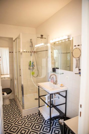 Image No.13-5 Bed House for sale