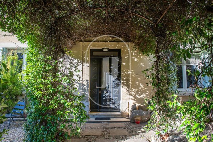 Image No.2-5 Bed House for sale