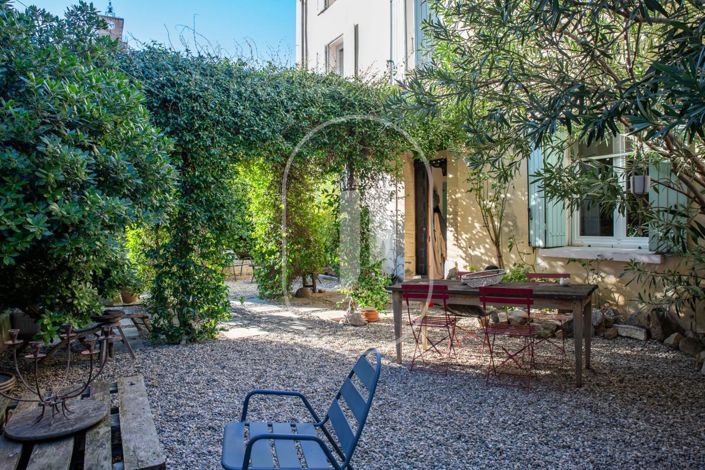 Image No.5-5 Bed House for sale