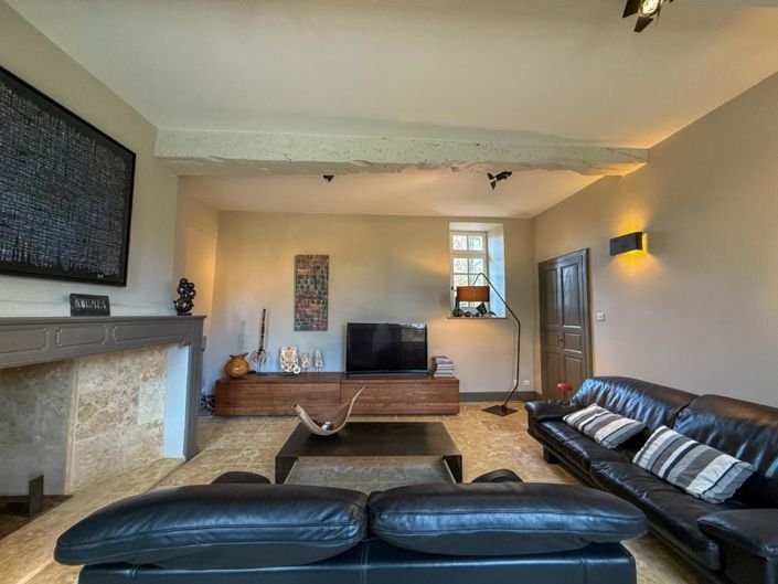 Image No.5-5 Bed House for sale