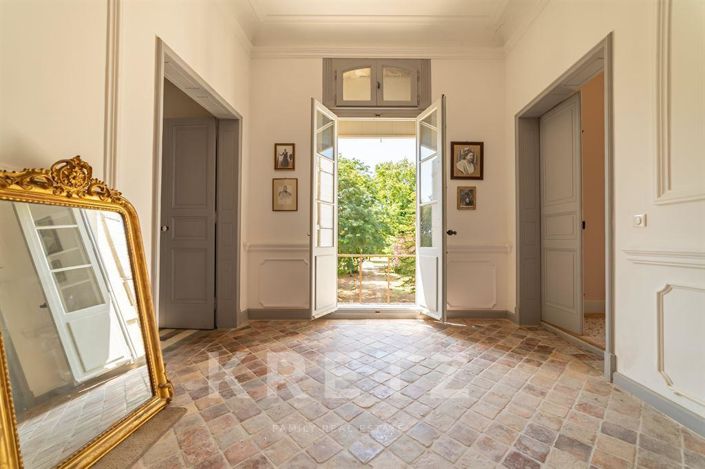 Image No.8-5 Bed Property for sale