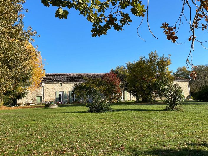 Image No.2-Maison de 8 chambres à vendre à Montpeyroux