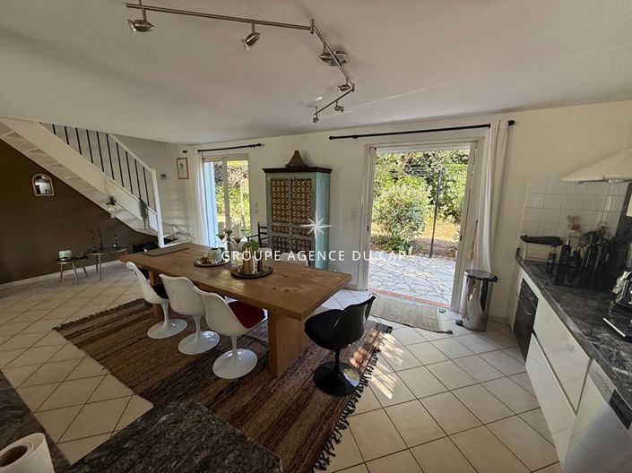 Image No.3-3 Bed House for sale