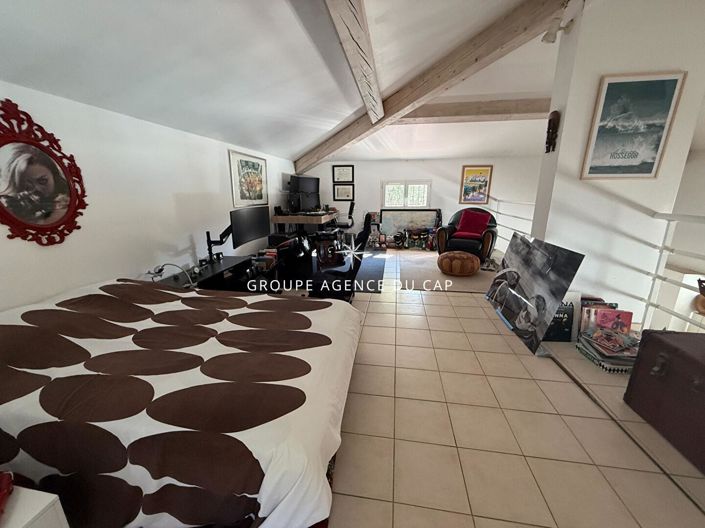 Image No.6-3 Bed House for sale