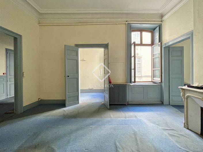 Image No.10-3 Bed Apartment for sale