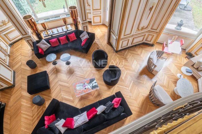 Image No.12-5 Bed Apartment for sale