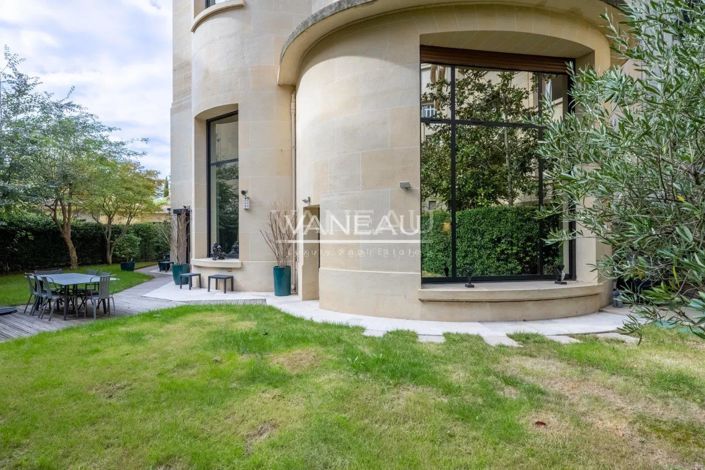 Image No.22-5 Bed Apartment for sale