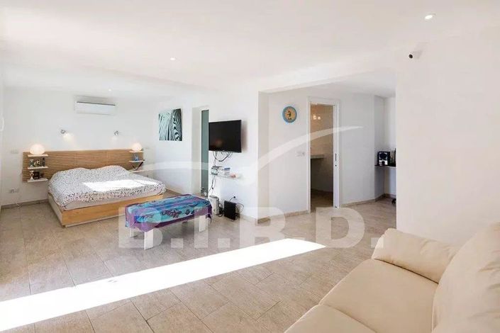 Image No.7-Maison de 5 chambres à vendre à Saint-Raphael