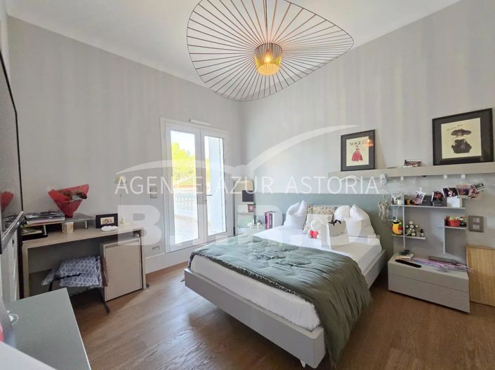 Image No.18-Appartement de 4 chambres à vendre à Saint-Raphael