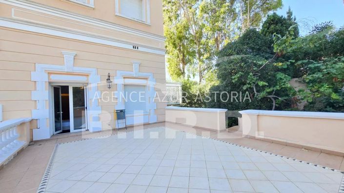 Image No.25-Appartement de 4 chambres à vendre à Saint-Raphael