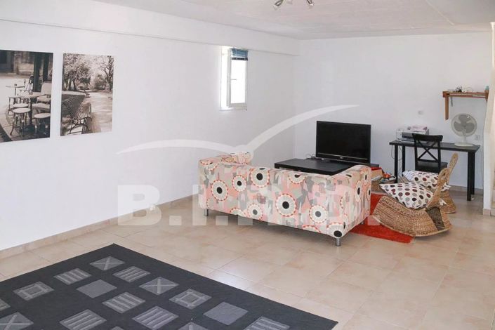 Image No.11-3 Bed House for sale