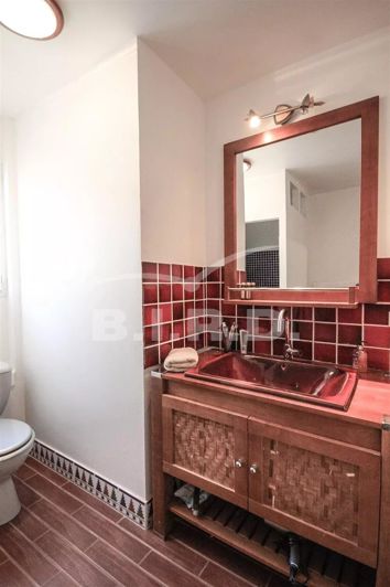 Image No.16-3 Bed House for sale