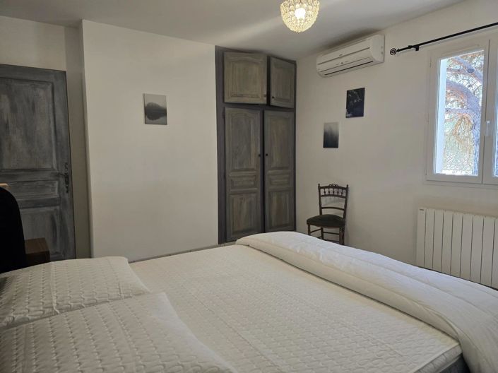 Image No.17-3 Bed House for sale