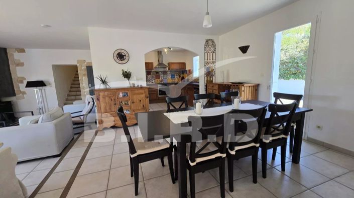 Image No.7-3 Bed House for sale