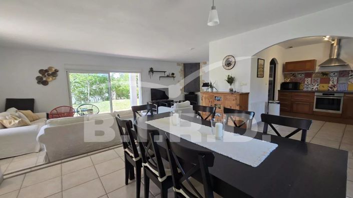 Image No.9-3 Bed House for sale