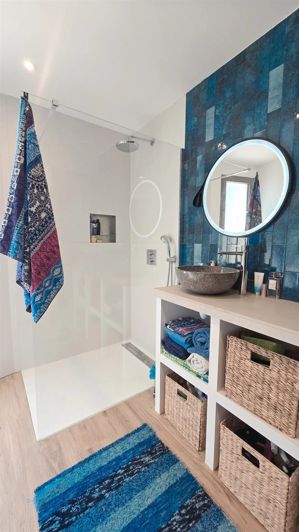 Image No.18-3 Bed Apartment for sale