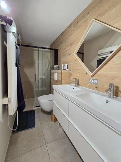 Image No.15-6 Bed House for sale