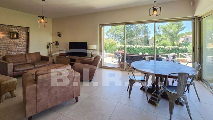 Image No.6-Maison de 6 chambres à vendre à Saint-Raphael