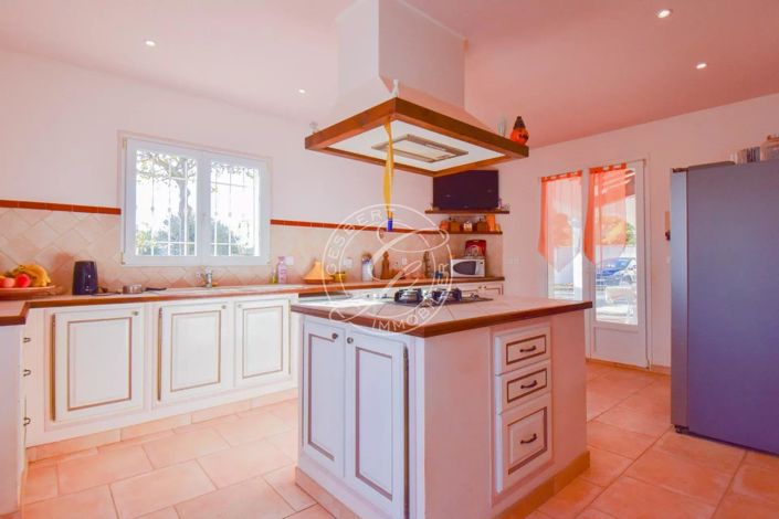 Image No.8-Maison de 5 chambres à vendre à Salernes