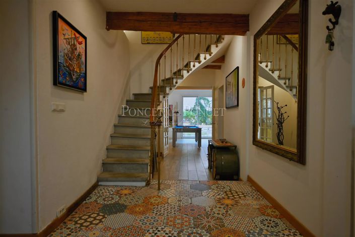 Image No.11-6 Bed House for sale