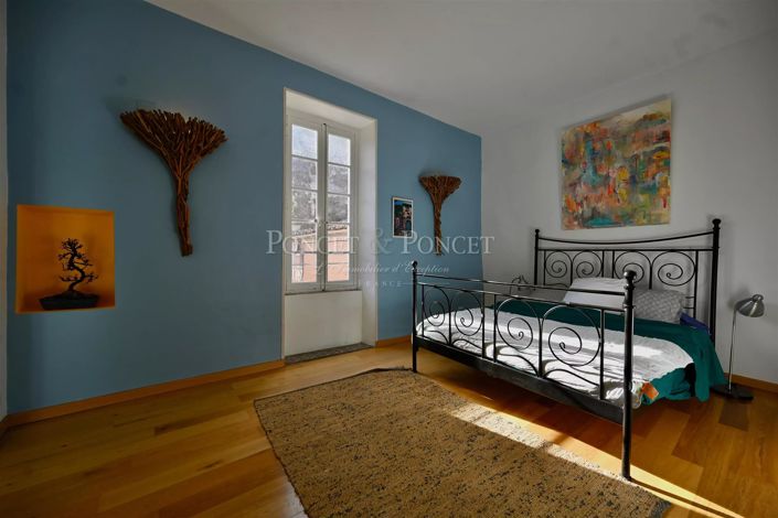 Image No.14-6 Bed House for sale