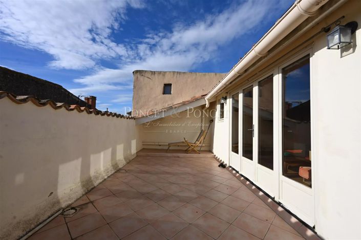 Image No.19-6 Bed House for sale