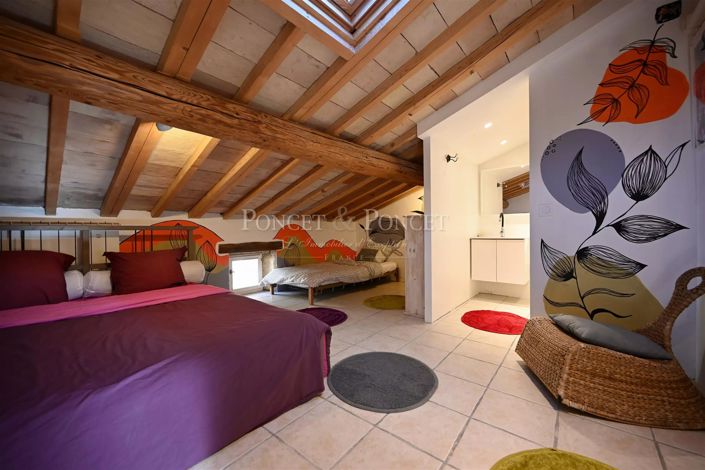 Image No.30-6 Bed House for sale