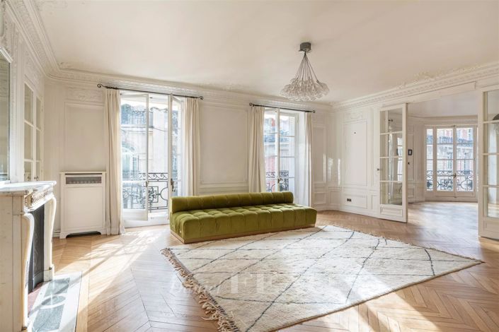 Image No.1-4 Bed Apartment for sale