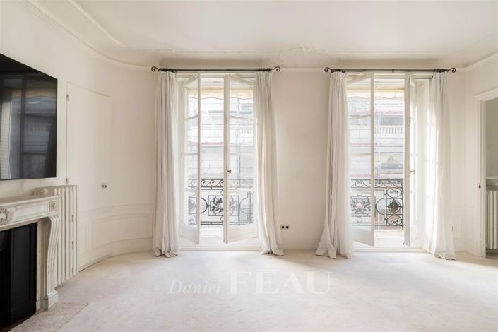 Image No.13-4 Bed Apartment for sale