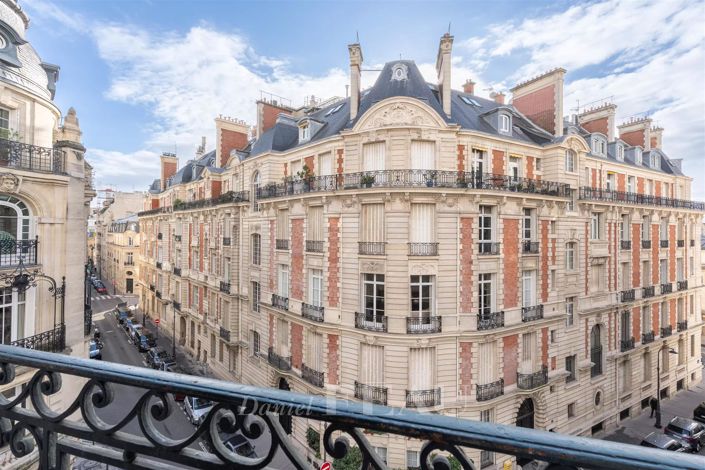 Image No.18-4 Bed Apartment for sale