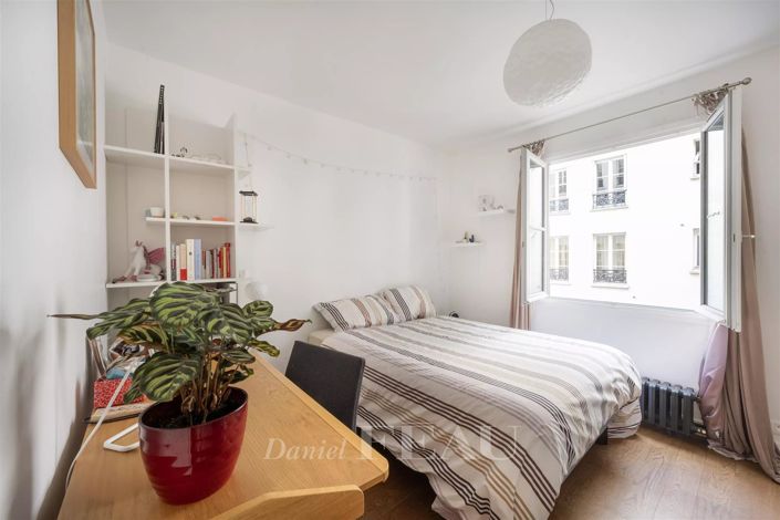 Image No.13-Appartement de 4 chambres à vendre à Paris