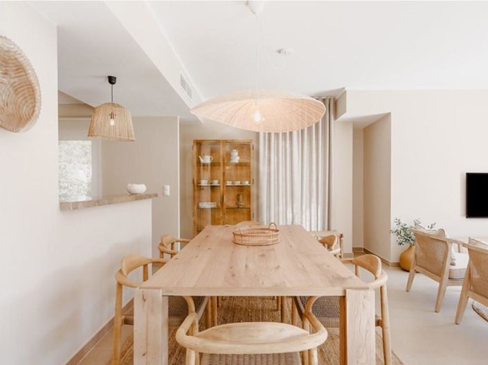 Image No.11-2 Bed House for sale