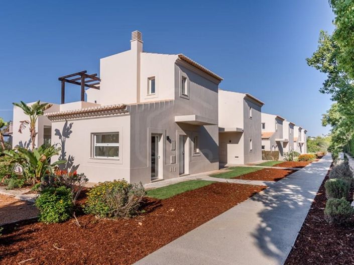 Image No.2-2 Bed House for sale