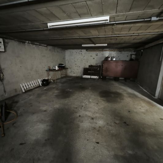 Image No.12-3 Bed House for sale