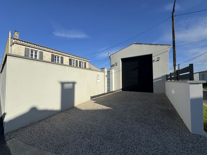 Image No.15-4 Bed House for sale