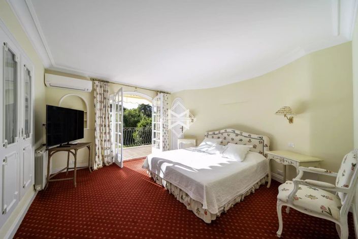 Image No.12-5 Bed House for sale