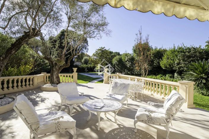 Image No.3-5 Bed House for sale