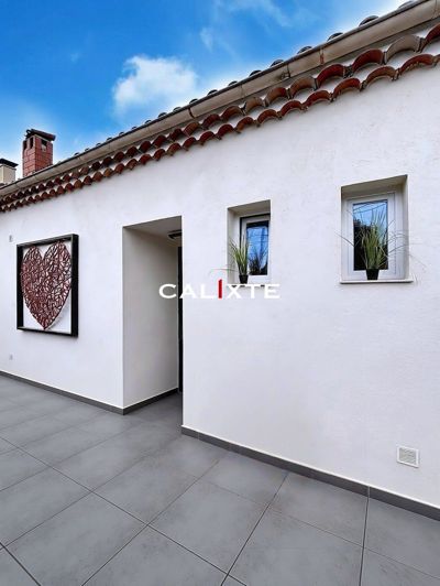 Image No.11-3 Bed House for sale