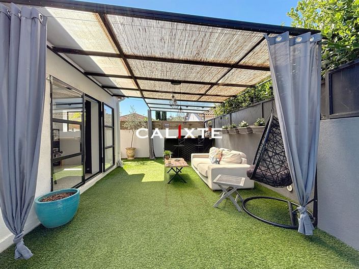 Image No.17-3 Bed House for sale