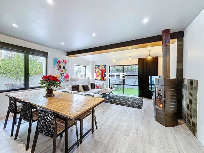 Image No.3-3 Bed House for sale