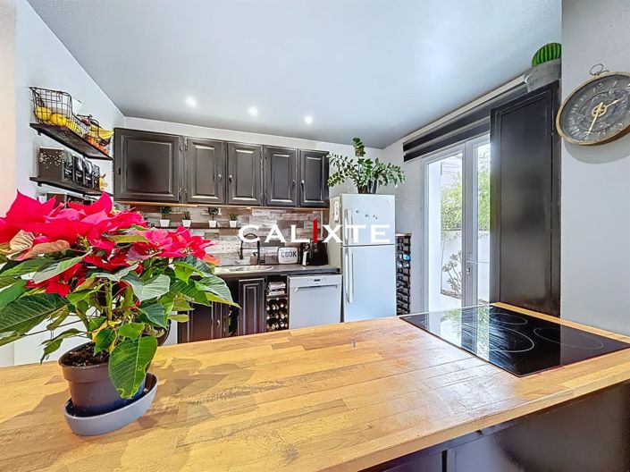 Image No.5-3 Bed House for sale