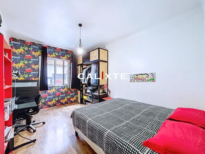 Image No.7-3 Bed House for sale