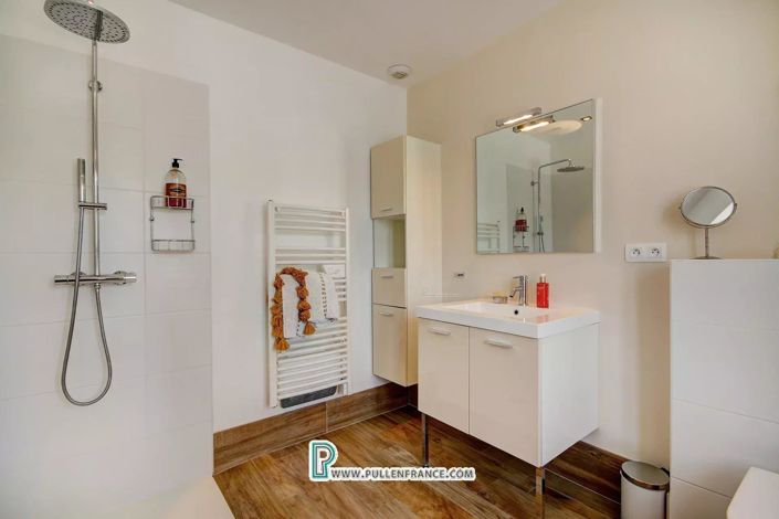 Image No.27-House for sale