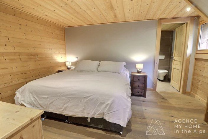 Image No.4-5 Bed House for sale