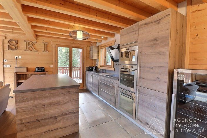 Image No.7-5 Bed House for sale